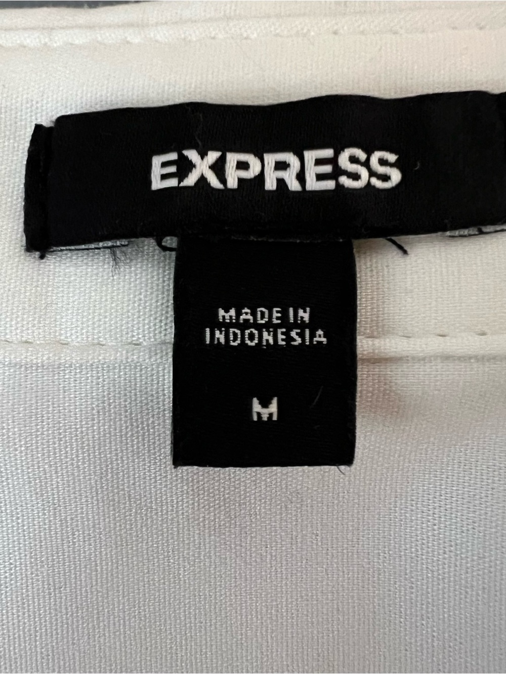 EXPRESS Women’s Button Up Shirt Crisp White Size M - Picture 6 of 7
